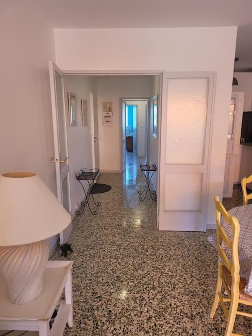 Residence Les Cyclades Le Lavandou Εξωτερικό φωτογραφία