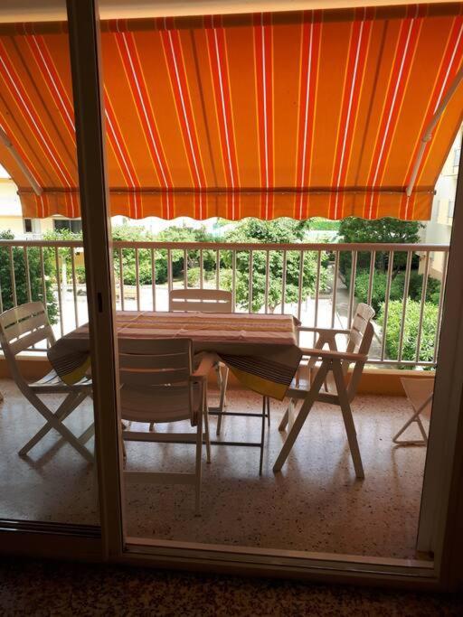 Residence Les Cyclades Le Lavandou Εξωτερικό φωτογραφία